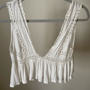 Size M white top